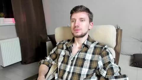 Snapshot of zepanl chatting on 03/09/25, 08:21 Andrew online show from 03/09/25, 08:21