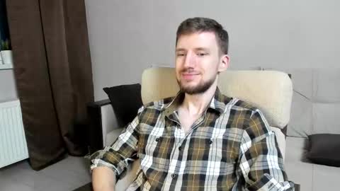 Snapshot of zepanl chatting on 09/21/25, 04:03 Andrew online show from 09/21/25, 04:03