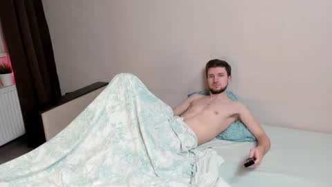 Snapshot of zepanl chatting on 10/25/25, 09:09 Andrew online show from 10/25/25, 09:09