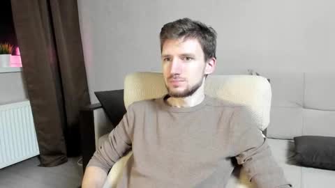 Snapshot of zepanl chatting on 11/03/25, 02:02 Andrew online show from 11/03/25, 02:02