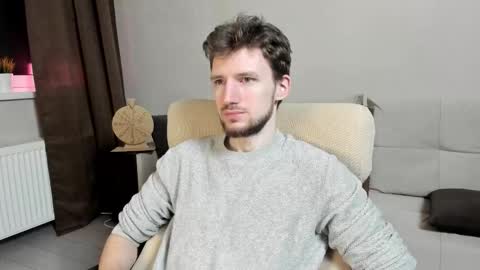 Snapshot of zepanl chatting on 11/16/25, 04:40 Andrew online show from 11/16/25, 04:40