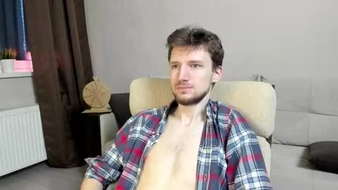 Snapshot of zepanl chatting on 11/18/25, 06:40 Andrew online show from 11/18/25, 06:40