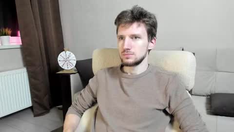 Snapshot of zepanl chatting on 11/22/25, 07:35 Andrew online show from 11/22/25, 07:35