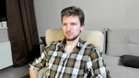 Snapshot of zepanl chatting on 11/30/25, 12:14 Andrew online show from 11/30/25, 12:14