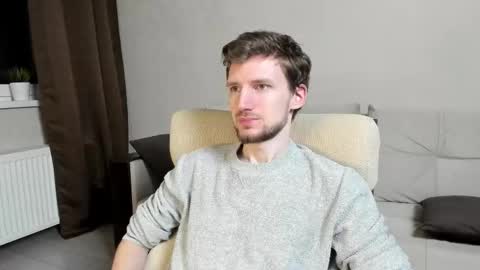 Snapshot of zepanl chatting on 12/04/25, 02:43 Andrew online show from 12/04/25, 02:43