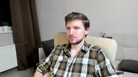 Snapshot of zepanl chatting on 12/13/25, 09:31 Andrew online show from 12/13/25, 09:31