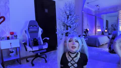    online show from 02/23/25, 02:04