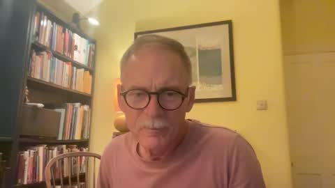 Snapshot of zephr1 chatting on 10/07/25, 05:32 zephr1 online show from 10/07/25, 05:32