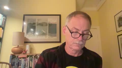 Snapshot of zephr1 chatting on 11/11/25, 04:51 zephr1 online show from 11/11/25, 04:51