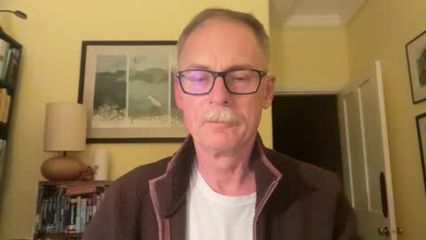 Snapshot of zephr1 chatting on 04/16/26, 07:47 zephr1 online show from 04/16/26, 07:47