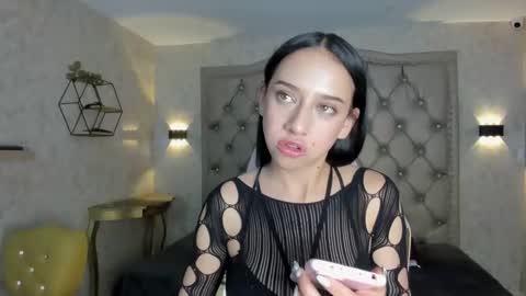 Snapshot of zephyra_angels1 chatting on 01/31/25, 06:47 ZEPHYRA ANGELS online show from 01/31/25, 06:47
