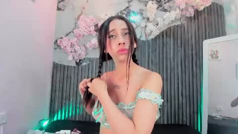 SOFIA online show from 06/17/26, 03:31