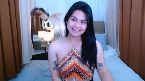 Snapshot of zephyraaaaa chatting on 04/15/26, 02:35 zephyraaaaa online show from 04/15/26, 02:35