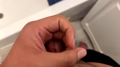 Snapshot of zerotwo5 chatting on 09/28/25, 07:36 zerotwo5 online show from 09/28/25, 07:36