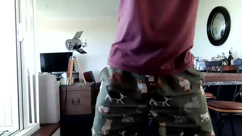 Snapshot of zeroventure chatting on 01/05/25, 11:55 zeroventure online show from 01/05/25, 11:55