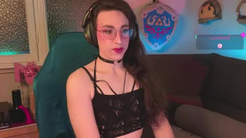 zesty_peach online show from 05/22/26, 10:04