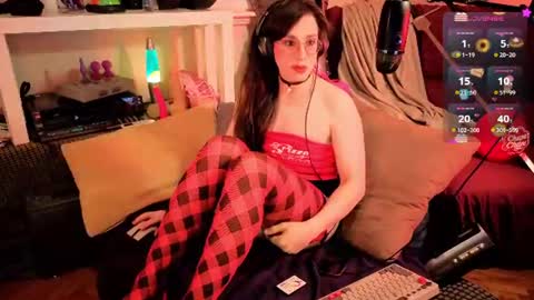 Snapshot of zesty_peach chatting on 07/22/26, 12:13 zesty_peach online show from 07/22/26, 12:13