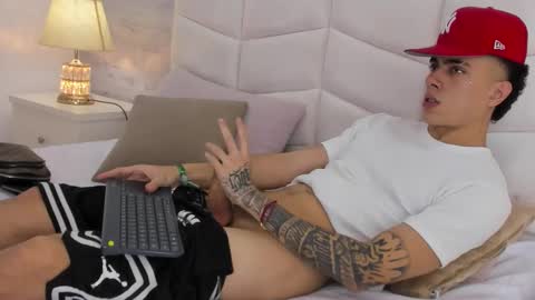 Sebas online show from 10/21/25, 04:57