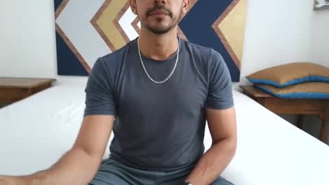 Snapshot of zetherzz chatting on 09/09/25, 04:06 Zether online show from 09/09/25, 04:06