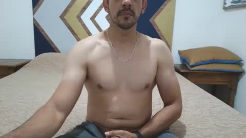 Snapshot of zetherzz chatting on 09/15/25, 01:49 Zether online show from 09/15/25, 01:49