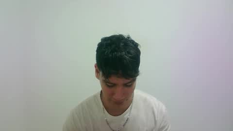 zeus_183 online show from 09/30/25, 12:26