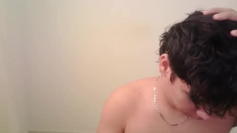 zeus_183 online show from 11/20/25, 02:06