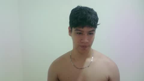 Snapshot of zeus_183 chatting on 02/24/26, 06:00 zeus_183 online show from 02/24/26, 06:00