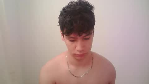 Snapshot of zeus_183 chatting on 03/05/26, 03:19 zeus_183 online show from 03/05/26, 03:19