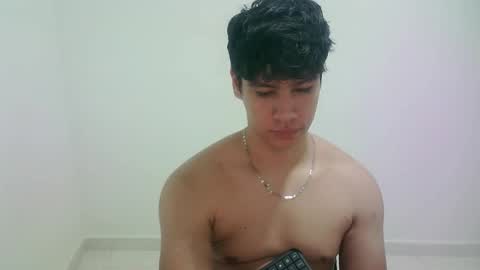 Snapshot of zeus_183 chatting on 03/21/26, 08:19 zeus_183 online show from 03/21/26, 08:19