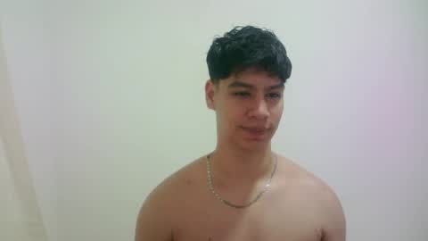 Snapshot of zeus_183 chatting on 04/06/26, 04:21 zeus_183 online show from 04/06/26, 04:21