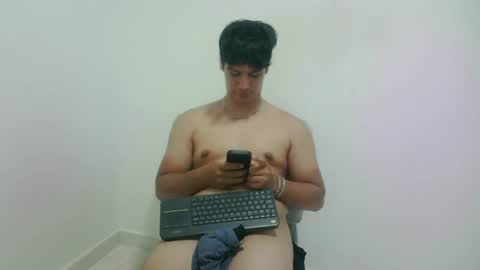 Snapshot of zeus_183 chatting on 07/18/26, 12:37 zeus_183 online show from 07/18/26, 12:37