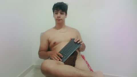 Snapshot of zeus_183 chatting on 07/20/26, 10:12 zeus_183 online show from 07/20/26, 10:12