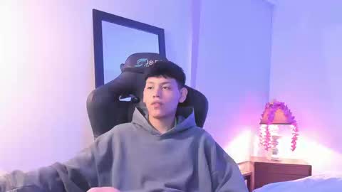 zeus_blaze online show from 09/10/25, 03:45