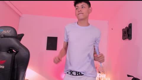 zeus_blaze online show from 09/24/25, 08:23