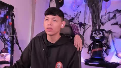 zeus_blaze online show from 10/06/25, 12:13