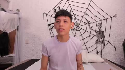 zeus_blaze online show from 10/10/25, 01:04