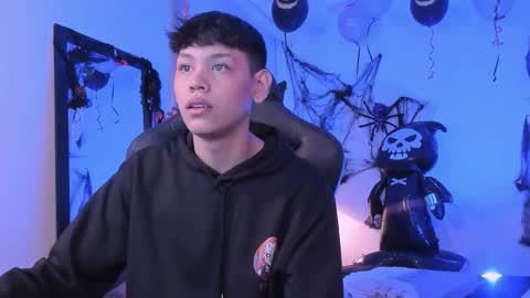 zeus_blaze online show from 10/21/25, 12:06