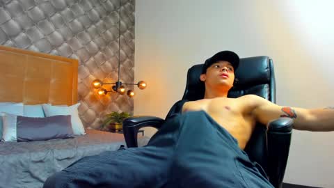 zeus online show from 12/10/24, 06:38