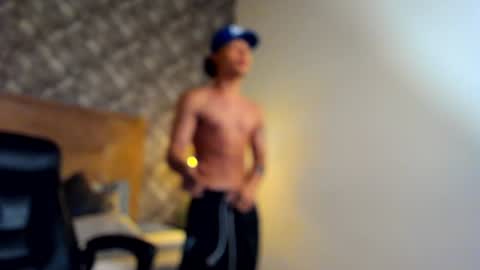 zeus online show from 01/03/25, 03:27