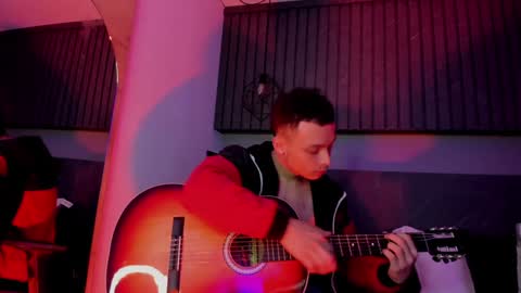 zeus online show from 02/01/25, 05:39