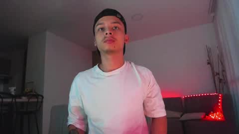 zeus online show from 03/08/25, 10:56