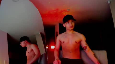 zeus online show from 11/18/25, 07:02