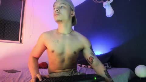 Snapshot of zeusjeff chatting on 03/04/26, 12:49 zeus online show from 03/04/26, 12:49