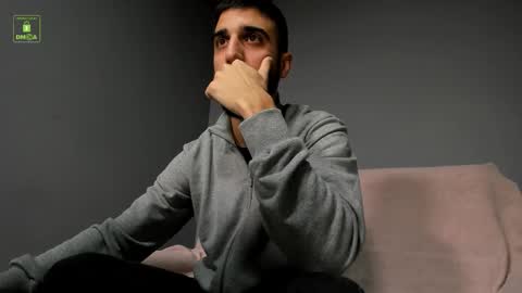 ZEYN online show from 10/21/25, 05:08