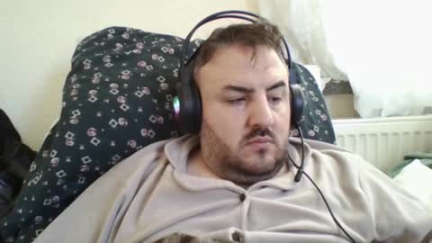 Snapshot of zh1nasah chatting on 04/12/26, 05:01 zH1NaSaH online show from 04/12/26, 05:01