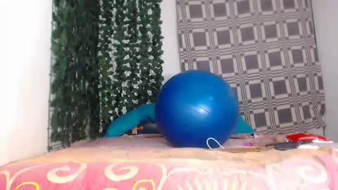 Snapshot of zhanaya_jhaen chatting on 05/18/26, 01:24 zhannaya online show from 05/18/26, 01:24