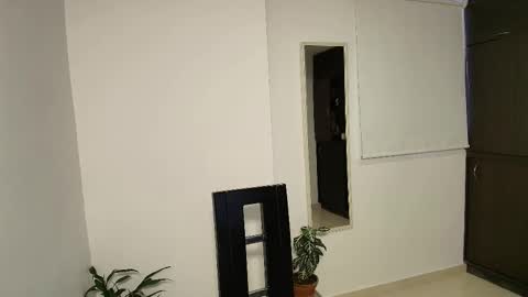 Zhara online show from 11/20/25, 10:59