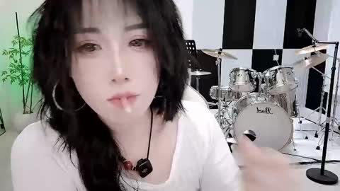 Snapshot of zhen0 chatting on 09/25/25, 05:27 zhen online show from 09/25/25, 05:27