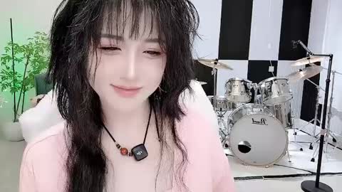 Snapshot of zhen0 chatting on 09/28/25, 03:50 zhen online show from 09/28/25, 03:50