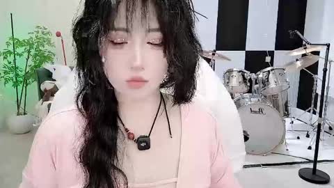 Snapshot of zhen0 chatting on 10/02/25, 08:21 zhen online show from 10/02/25, 08:21